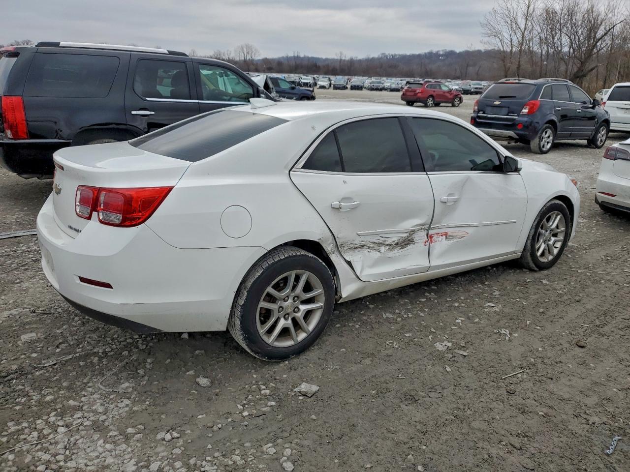 2016 Chevrolet Malibu Limited Lt - Image 3