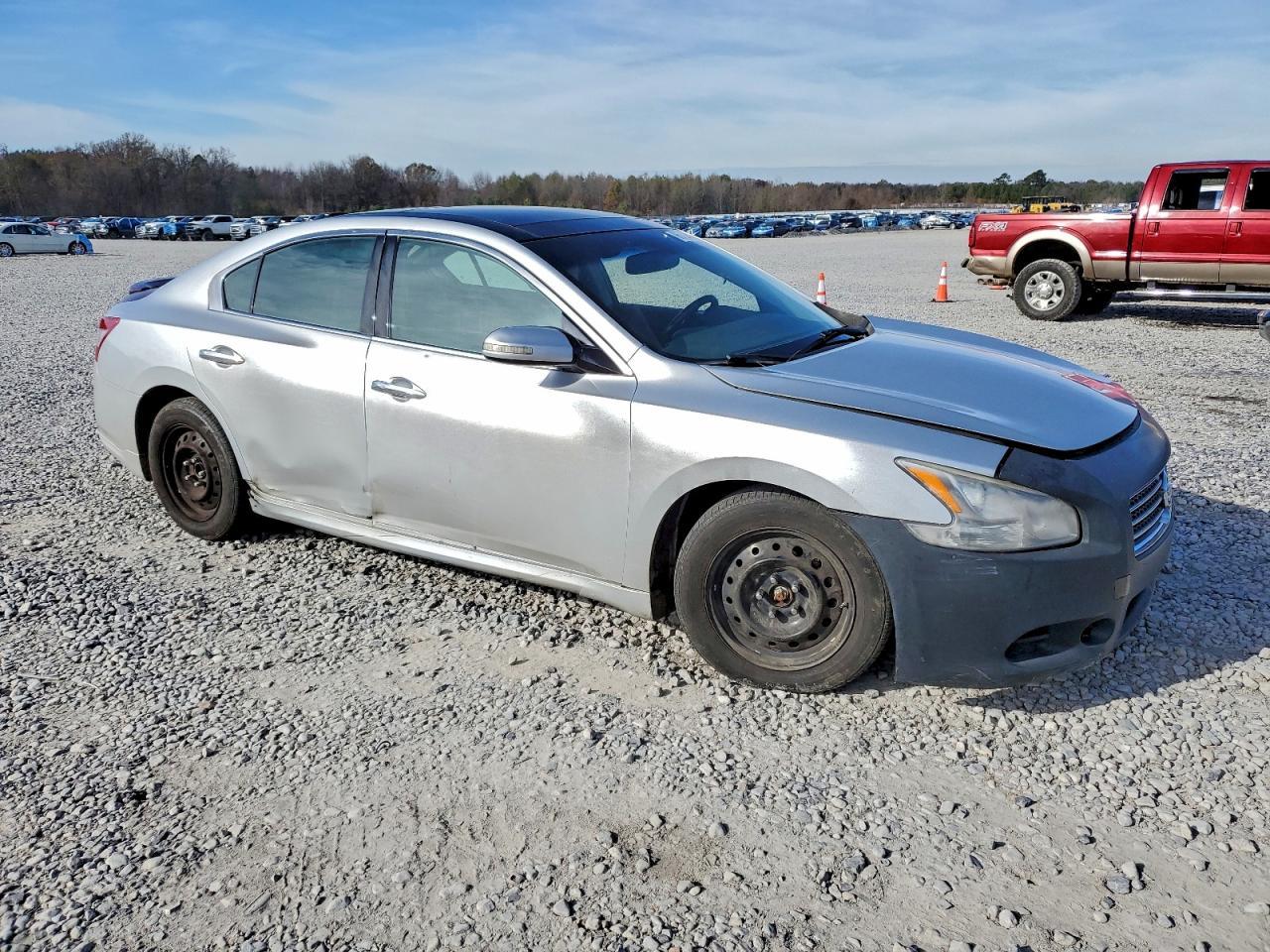 2009 Nissan Maxima S - Image 4