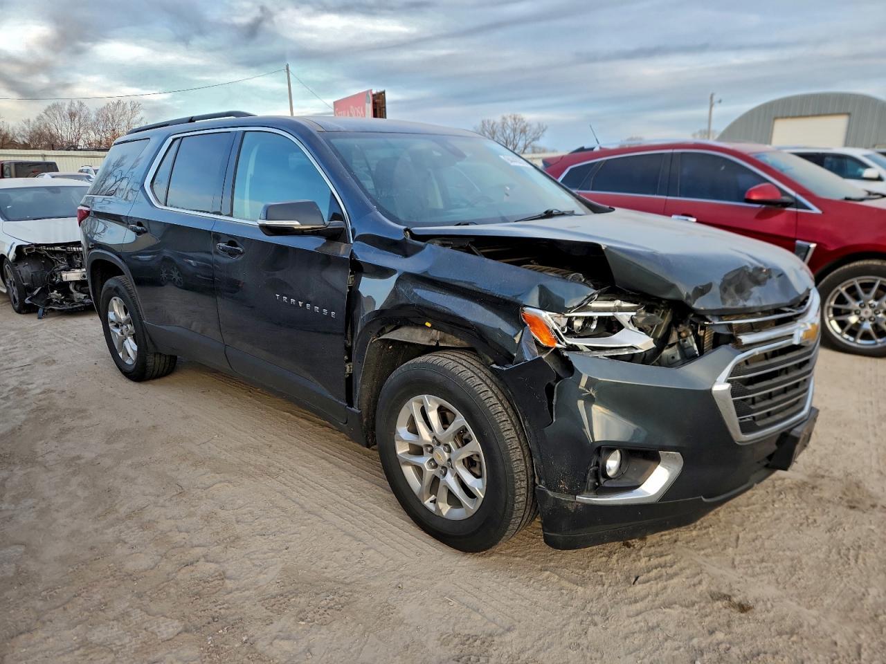2020 Chevrolet Traverse Lt - Image 4