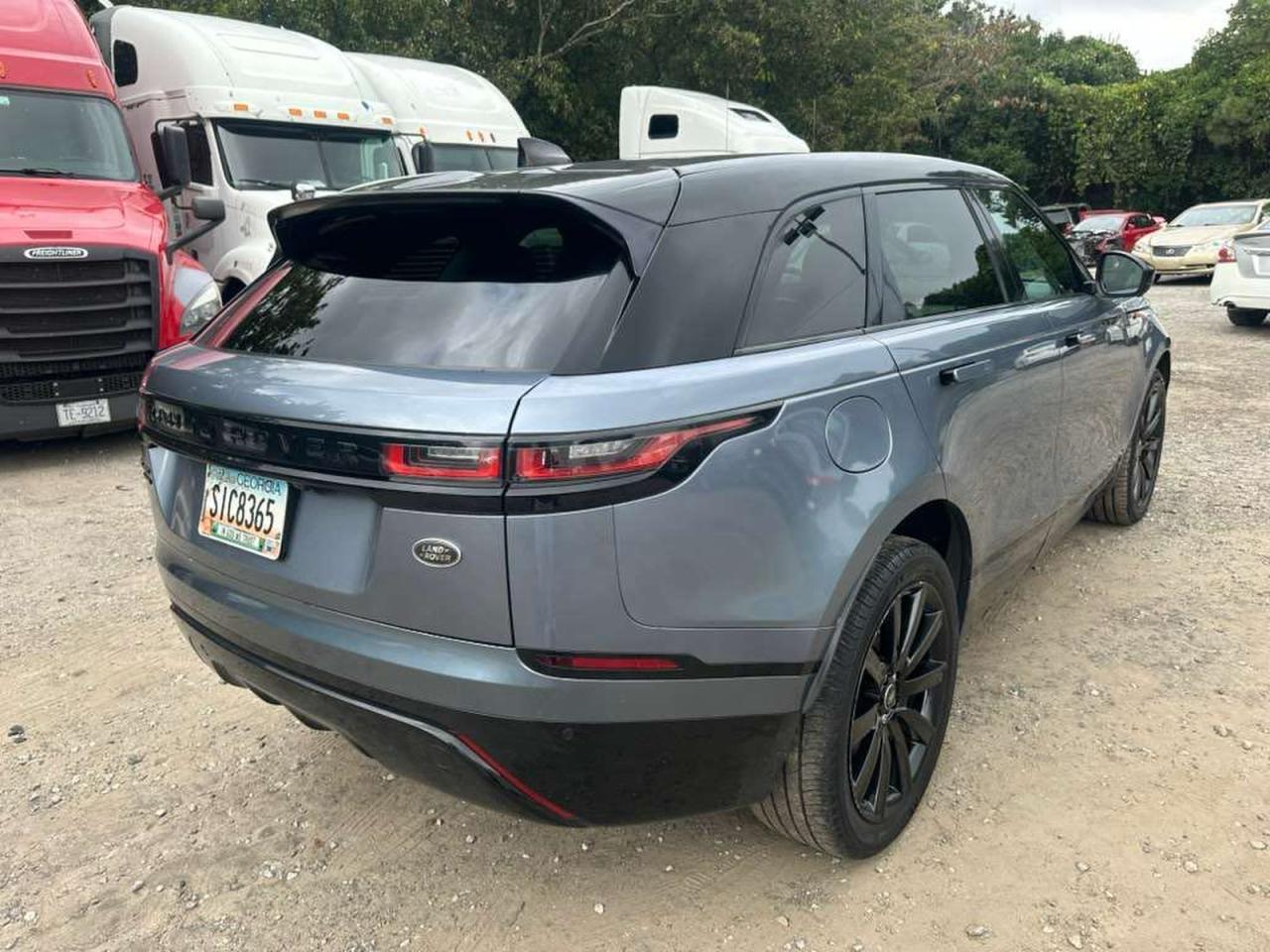 2020 Land Rover Range Rover Velar R-Dynamic S - Image 4