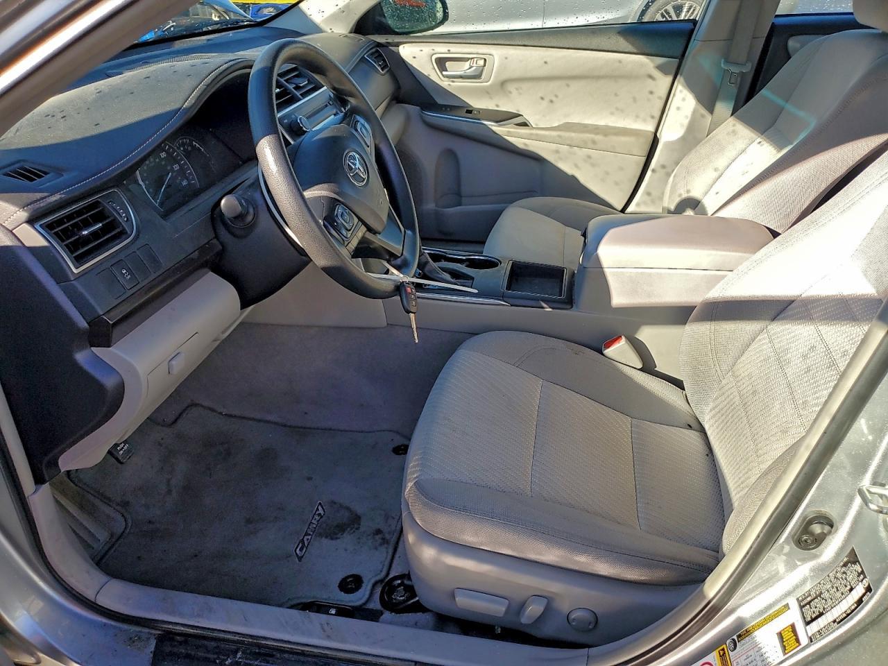 2015 Toyota Camry Le - Фото 7