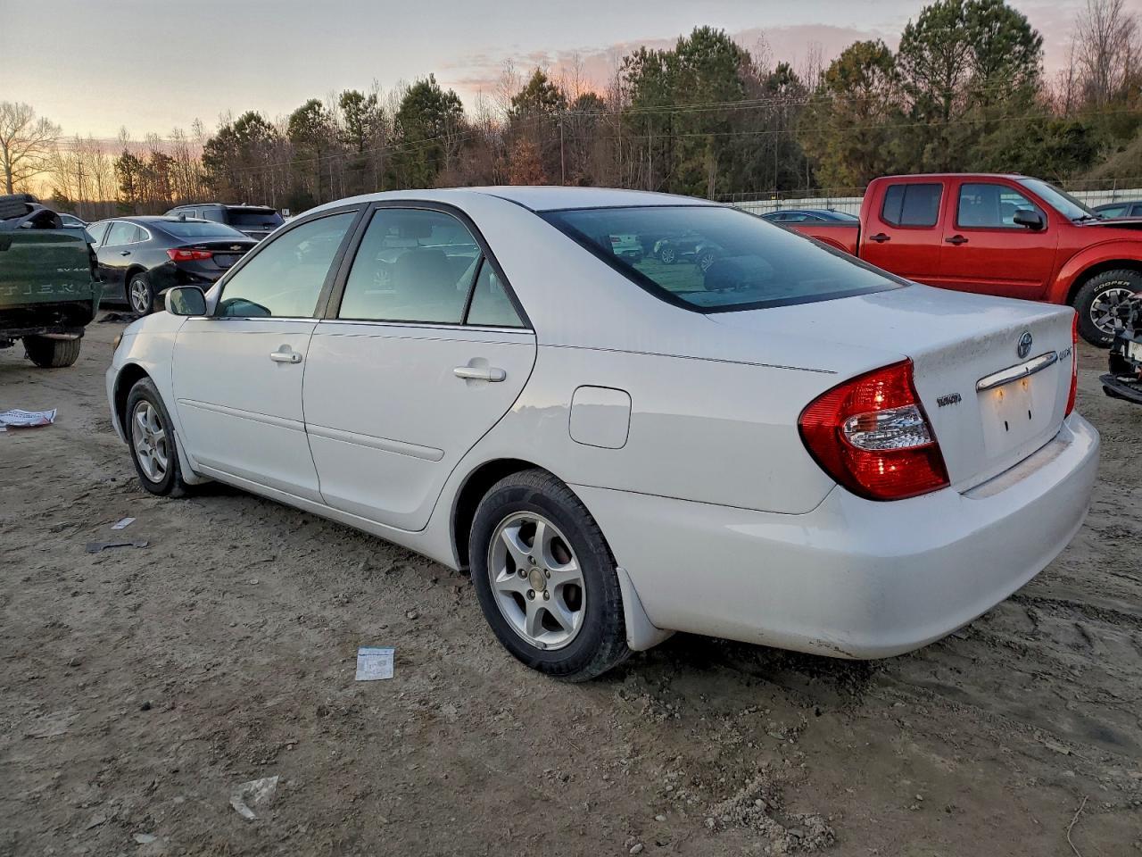 2003 Toyota Camry Le - Image 2
