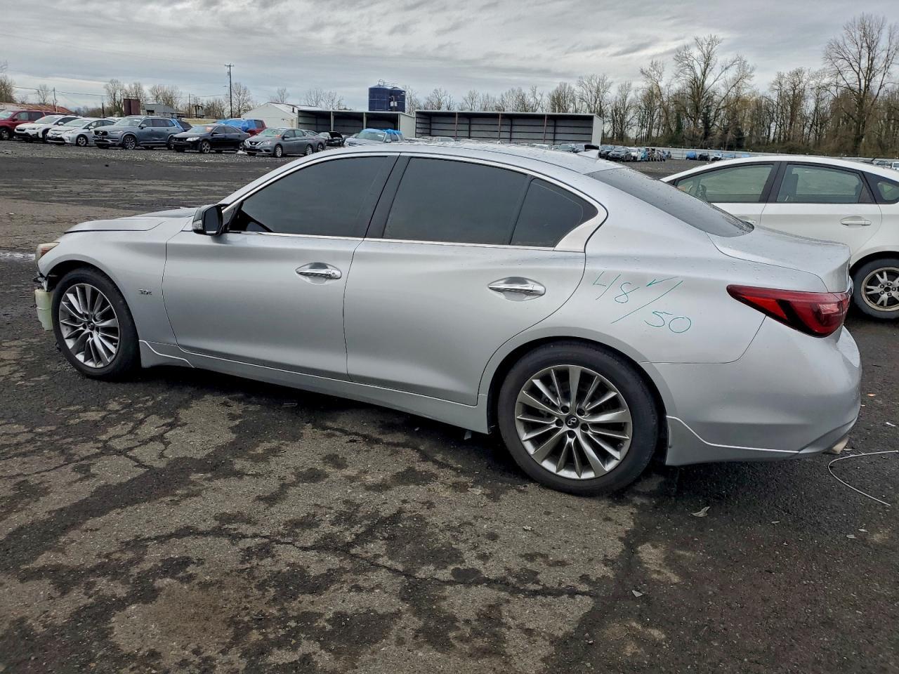2018 Infiniti Q50 Luxe - Image 2