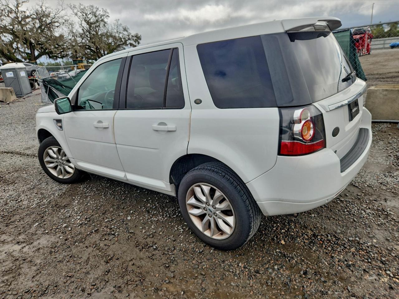 2014 Land Rover Lr2 Hse - Image 2