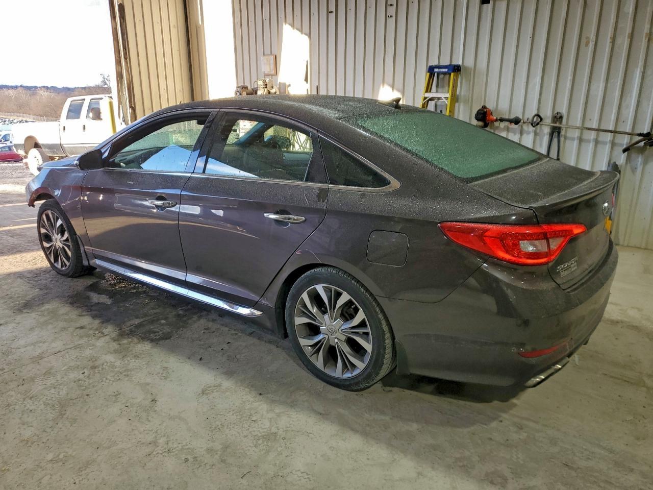 2015 Hyundai Sonata Sport - Фото 2