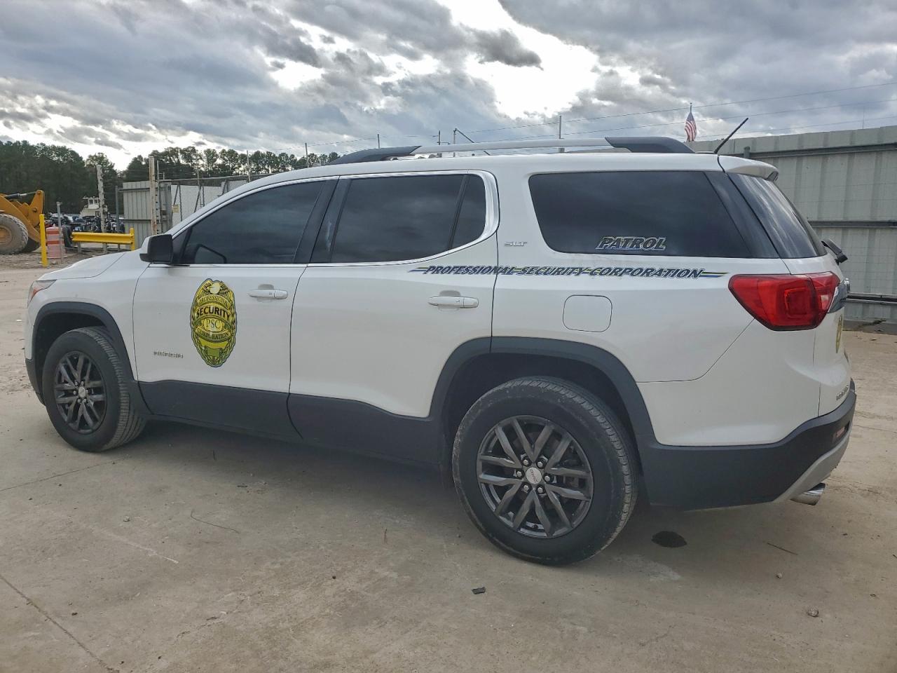 2017 GMC Acadia Slt-1 - Image 2