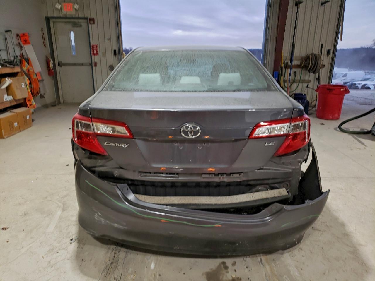 2014 Toyota Camry - Image 6