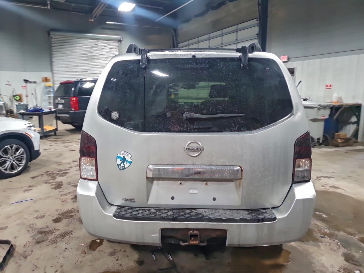 2005 Nissan Pathfinder Le - Image 6
