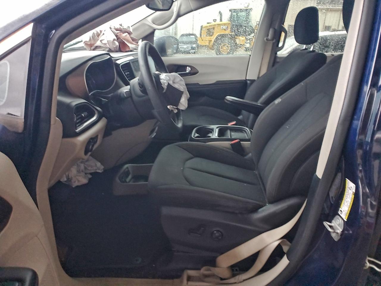 2018 Chrysler Pacifica Touring Plus - Image 7