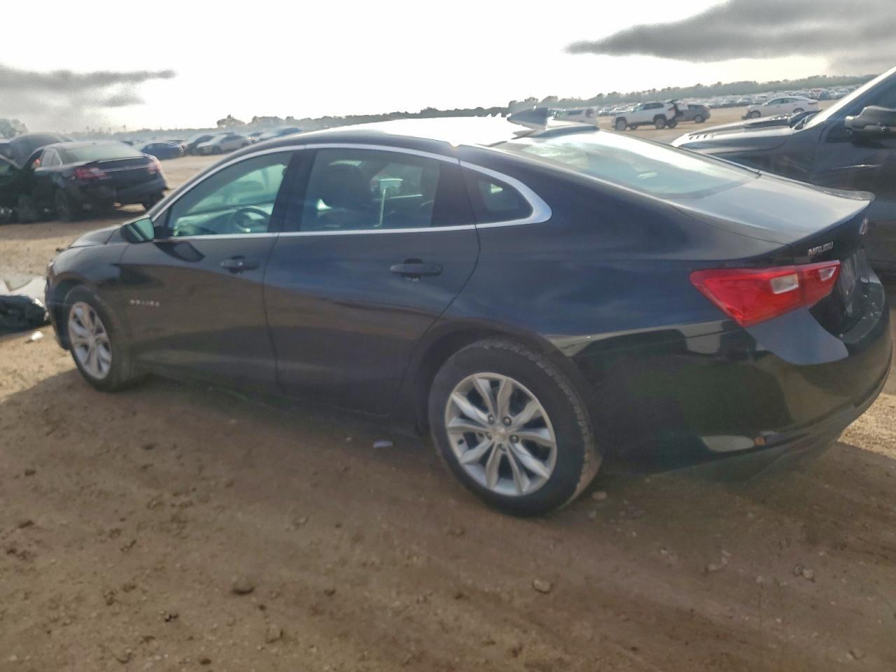 2024 Chevrolet Malibu Lt - Фото 2