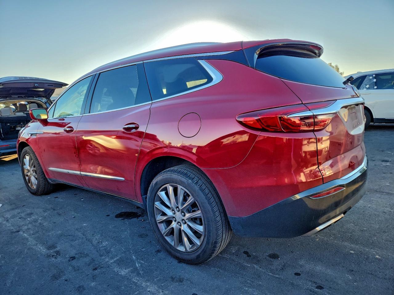 2019 Buick Enclave Essence - Фото 2