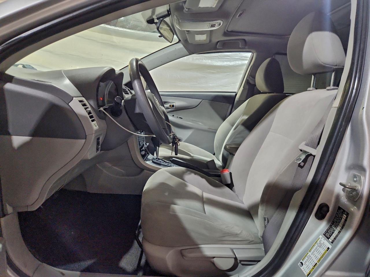 2009 Toyota Corolla Le - Image 7