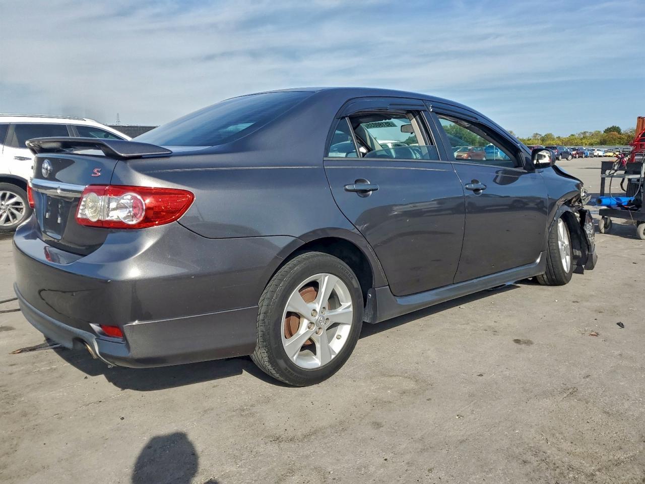 2013 Toyota Corolla S - Фото 3