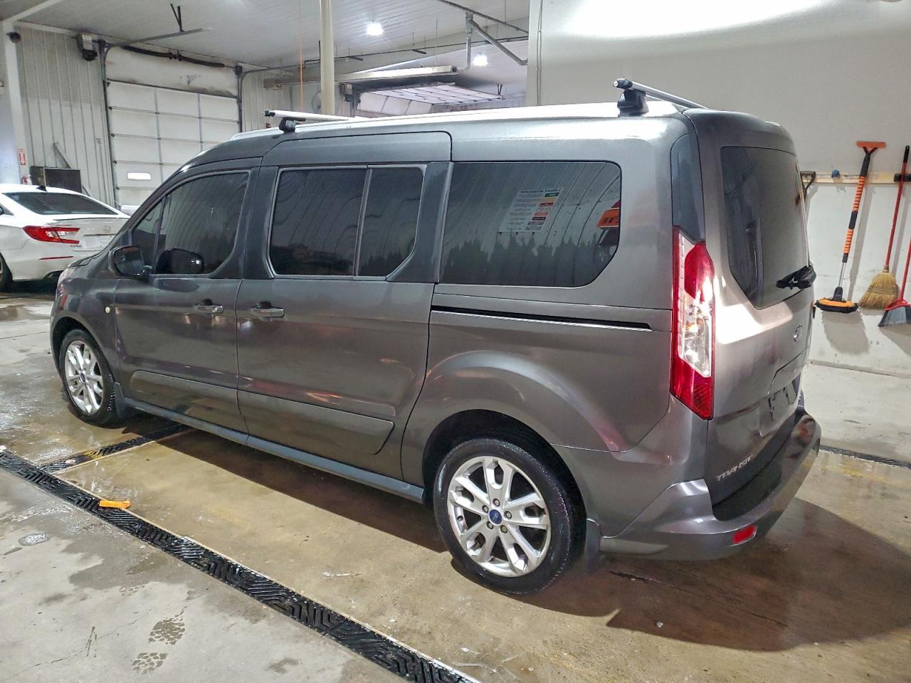 2016 Ford Transit Connect Xlt - Image 2