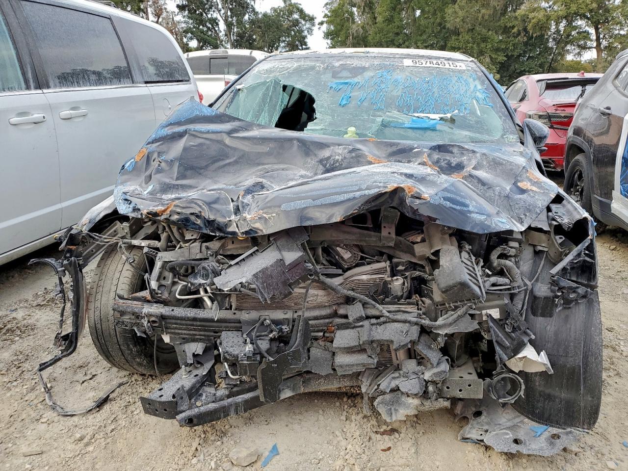 2022 Nissan Versa Sv - Фото 5