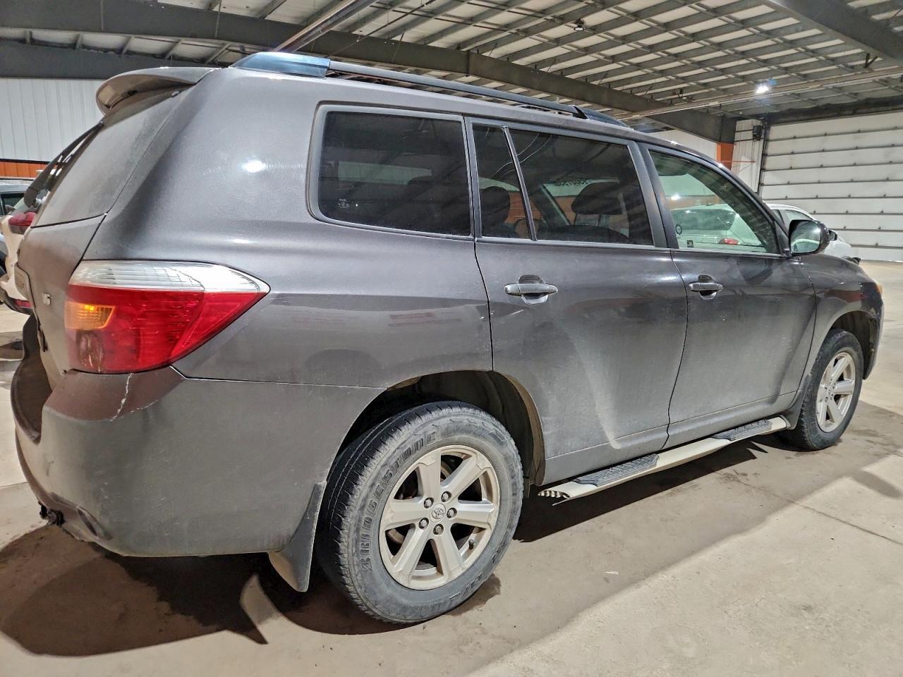 2008 Toyota Highlander Sr5 - Image 3