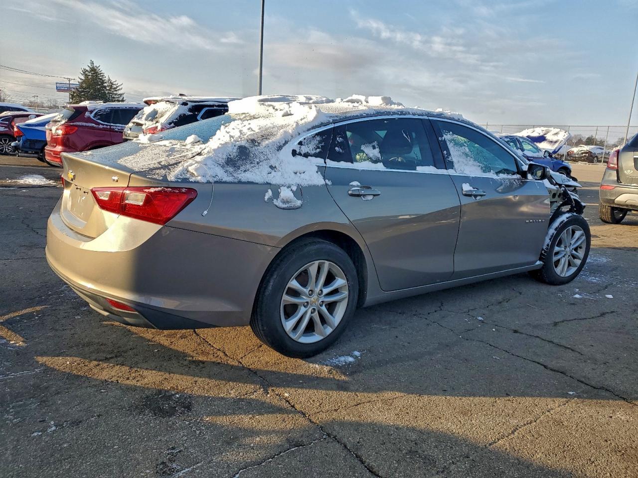 2017 Chevrolet Malibu Lt - Фото 3