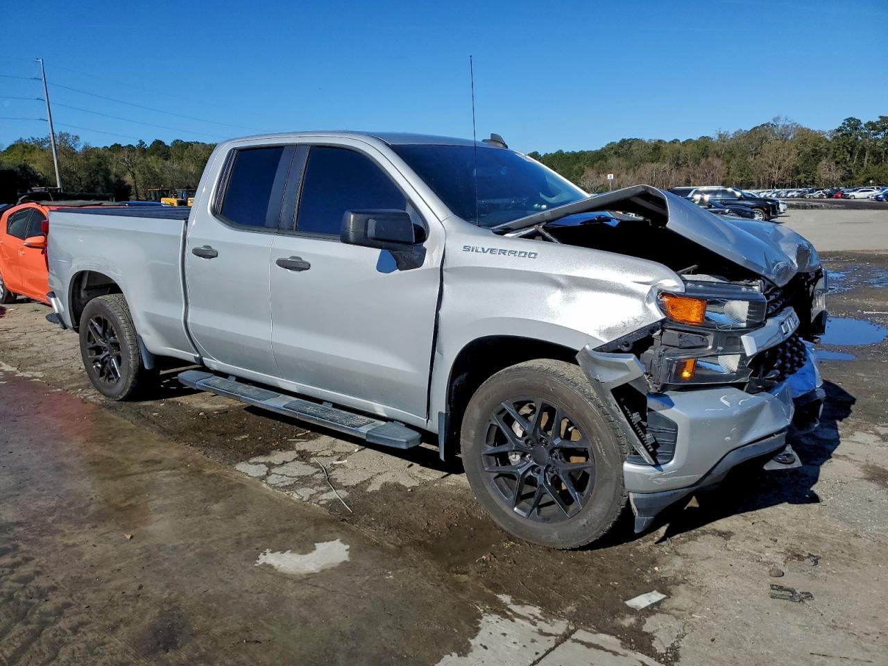 2020 Chevrolet Silverado C1500 Custom - Image 4