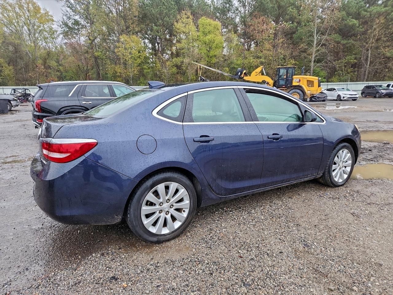 2016 Buick Verano - Image 3
