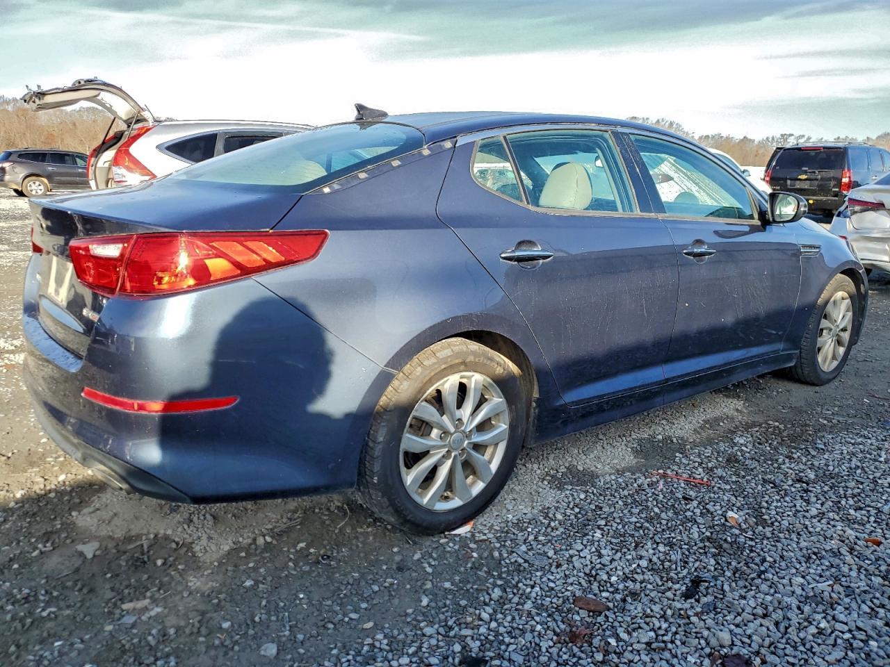 2015 Kia Optima Ex - Image 3