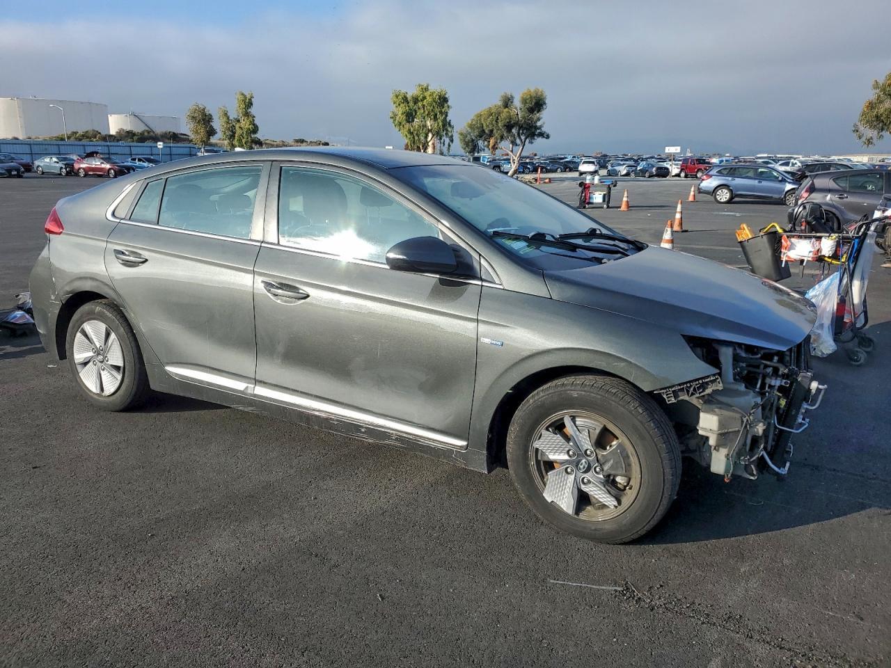 2020 Hyundai Ioniq Se - Фото 4