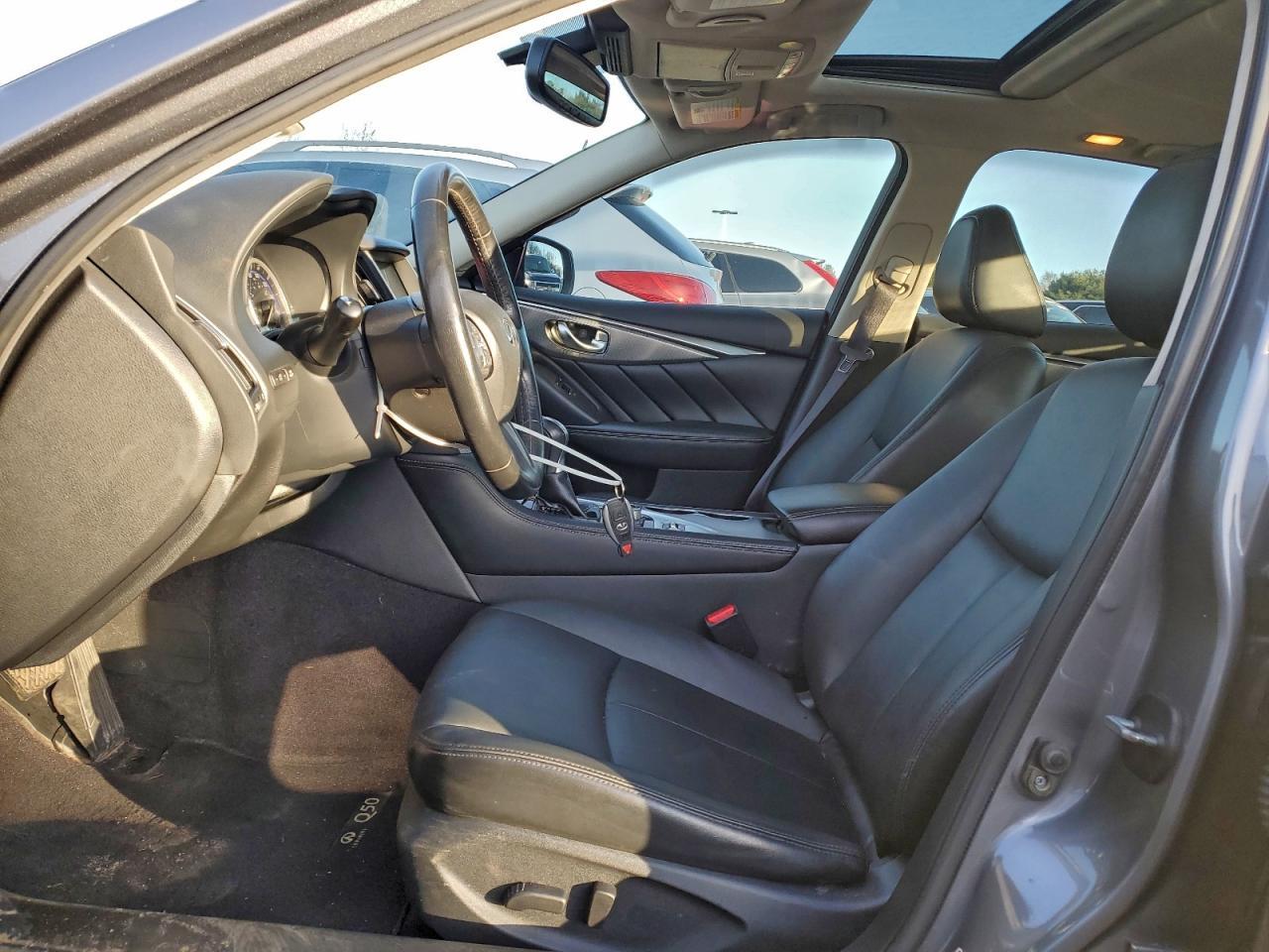 2017 Infiniti Q50 Premium - Image 7