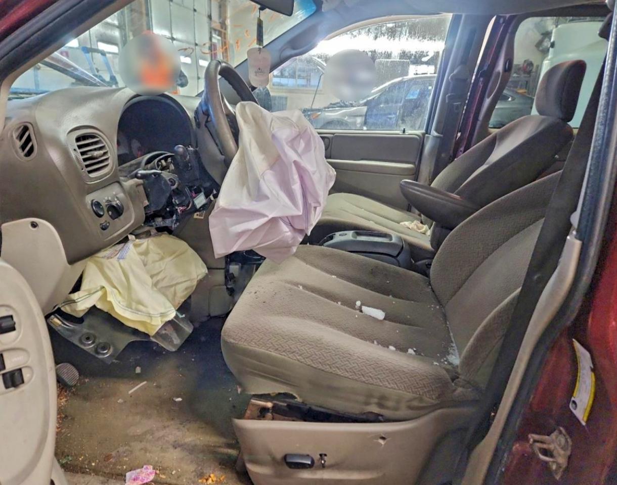 2007 Chrysler Town & Country Touring - Image 7