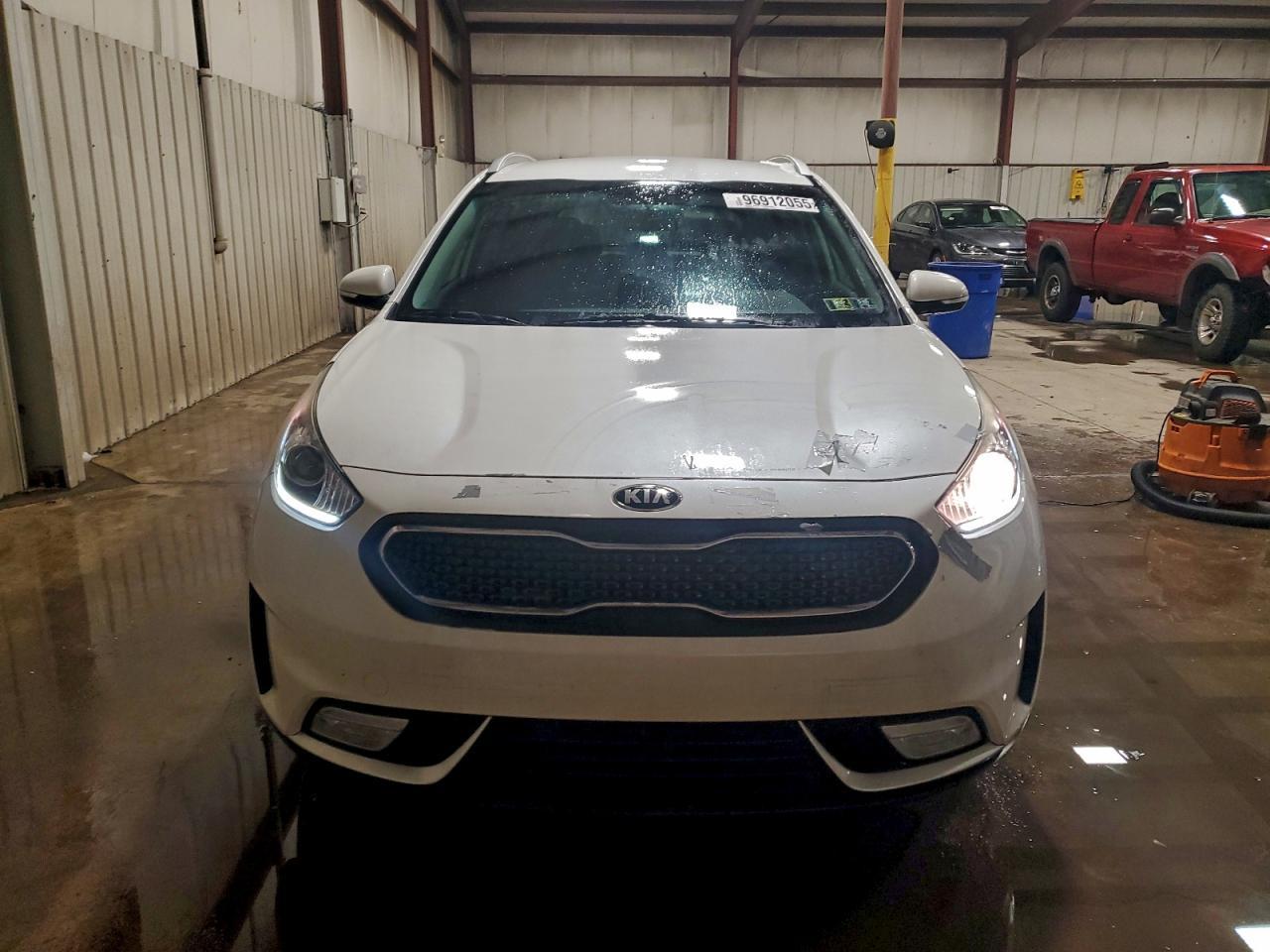 2017 Kia Niro Ex - Image 5