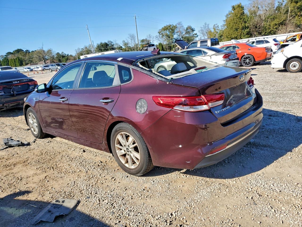 2018 Kia Optima Lx - Фото 2
