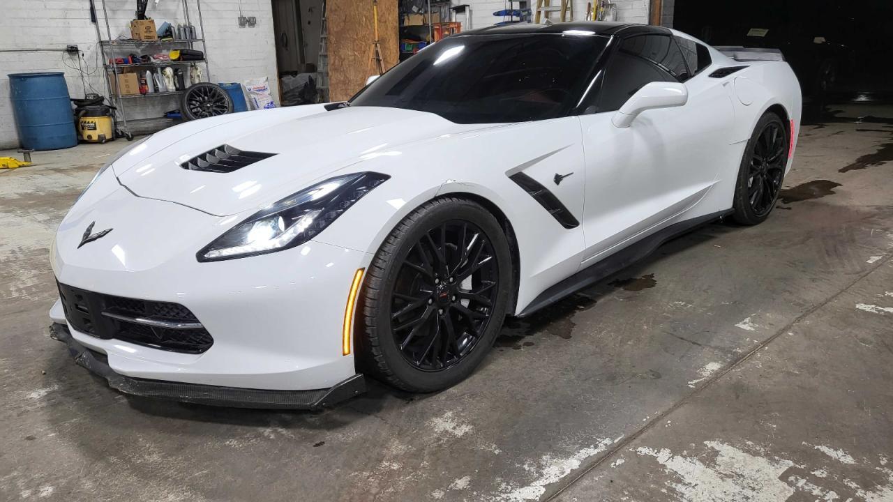 2015 Chevrolet Corvette Stingray 1Lt - Image 2
