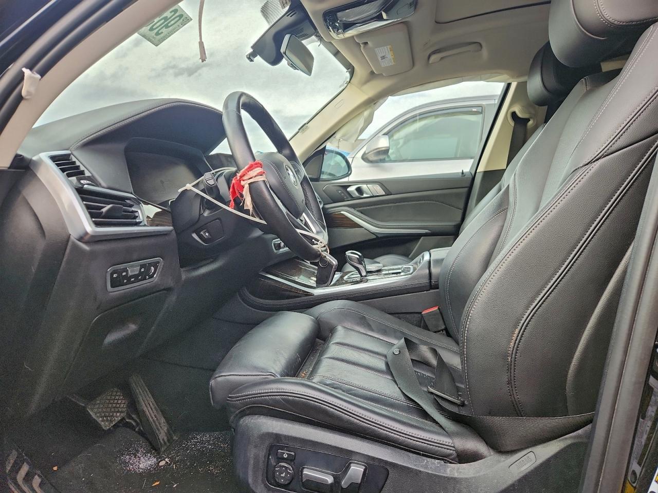 2021 BMW X7 xDrive40I - Фото 7