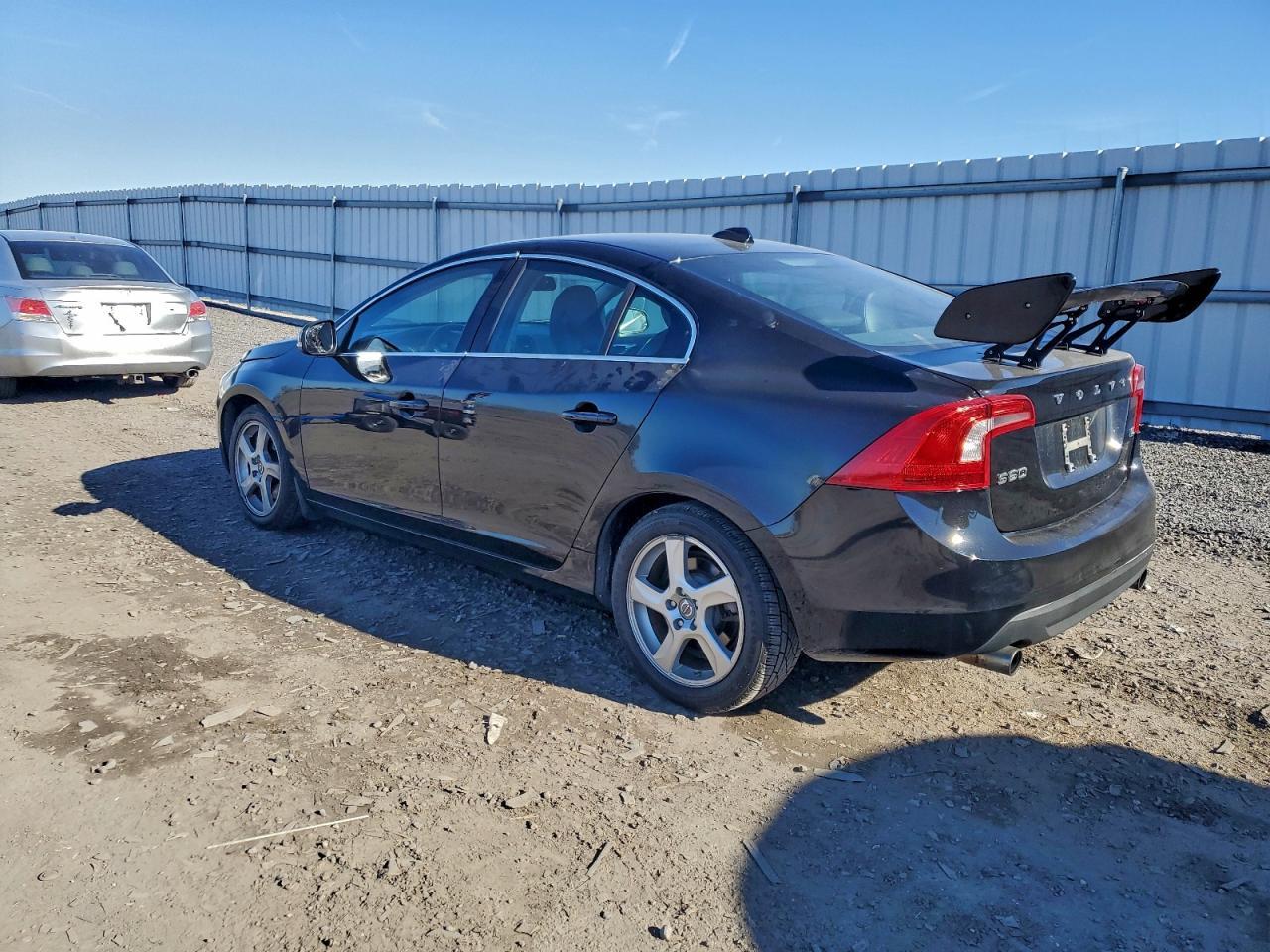 2012 Volvo S60 T5 - Image 2