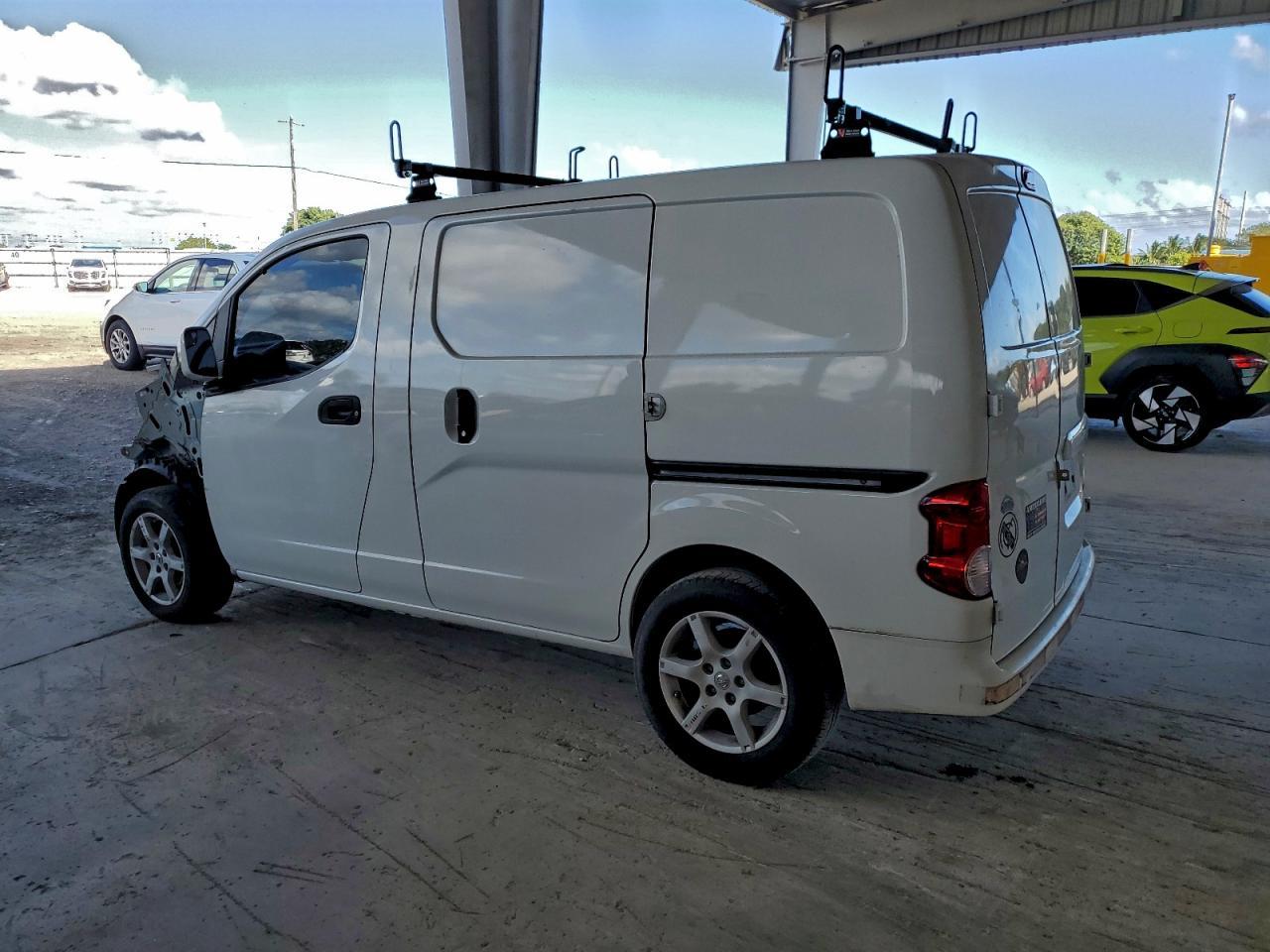 2020 Nissan Nv200 2.5S - Фото 2