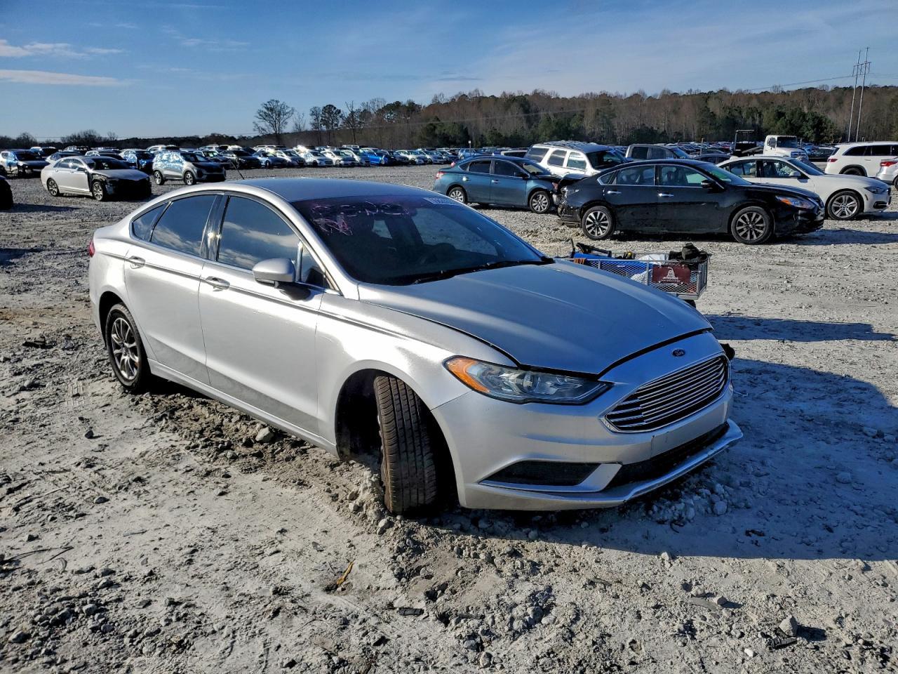 2017 Ford Fusion S - Фото 4