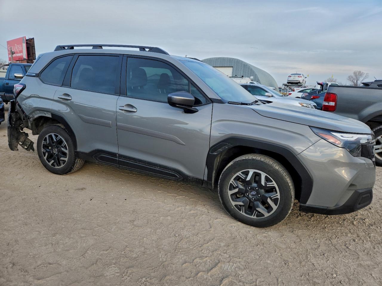 2025 Subaru Forester Premium - Фото 4