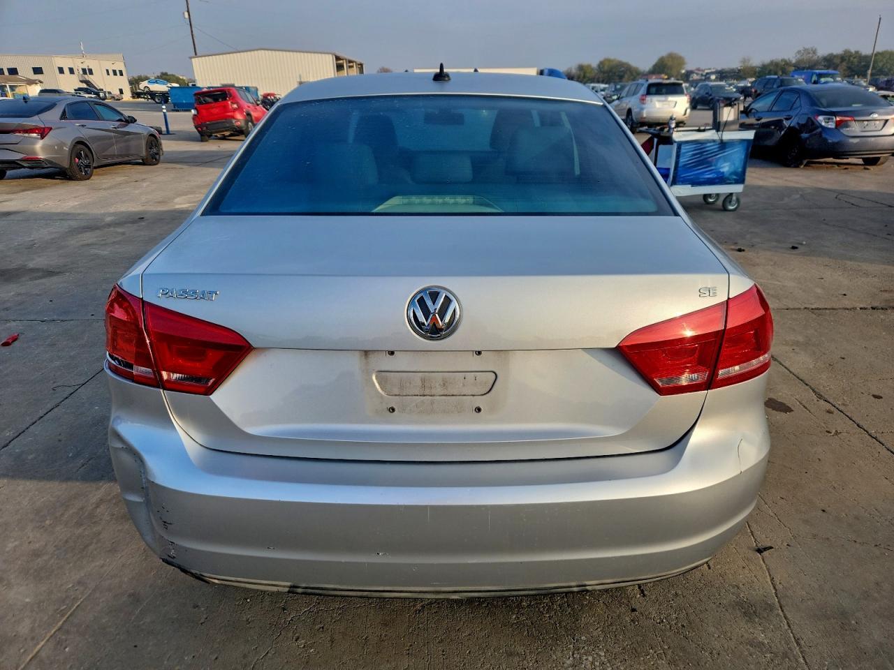 2013 Volkswagen Passat Se - Фото 6