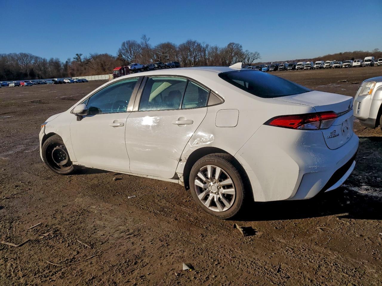 2020 Toyota Corolla Le - Image 2