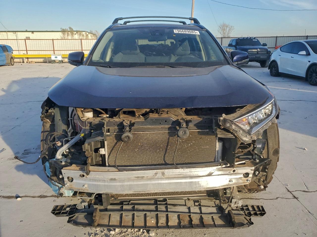 2019 Toyota Rav4 Xle - Image 5