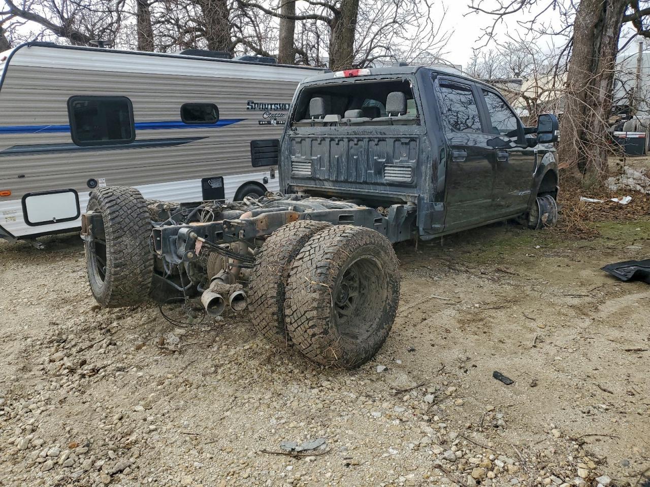 2020 Ford F350 Super Duty - Фото 3