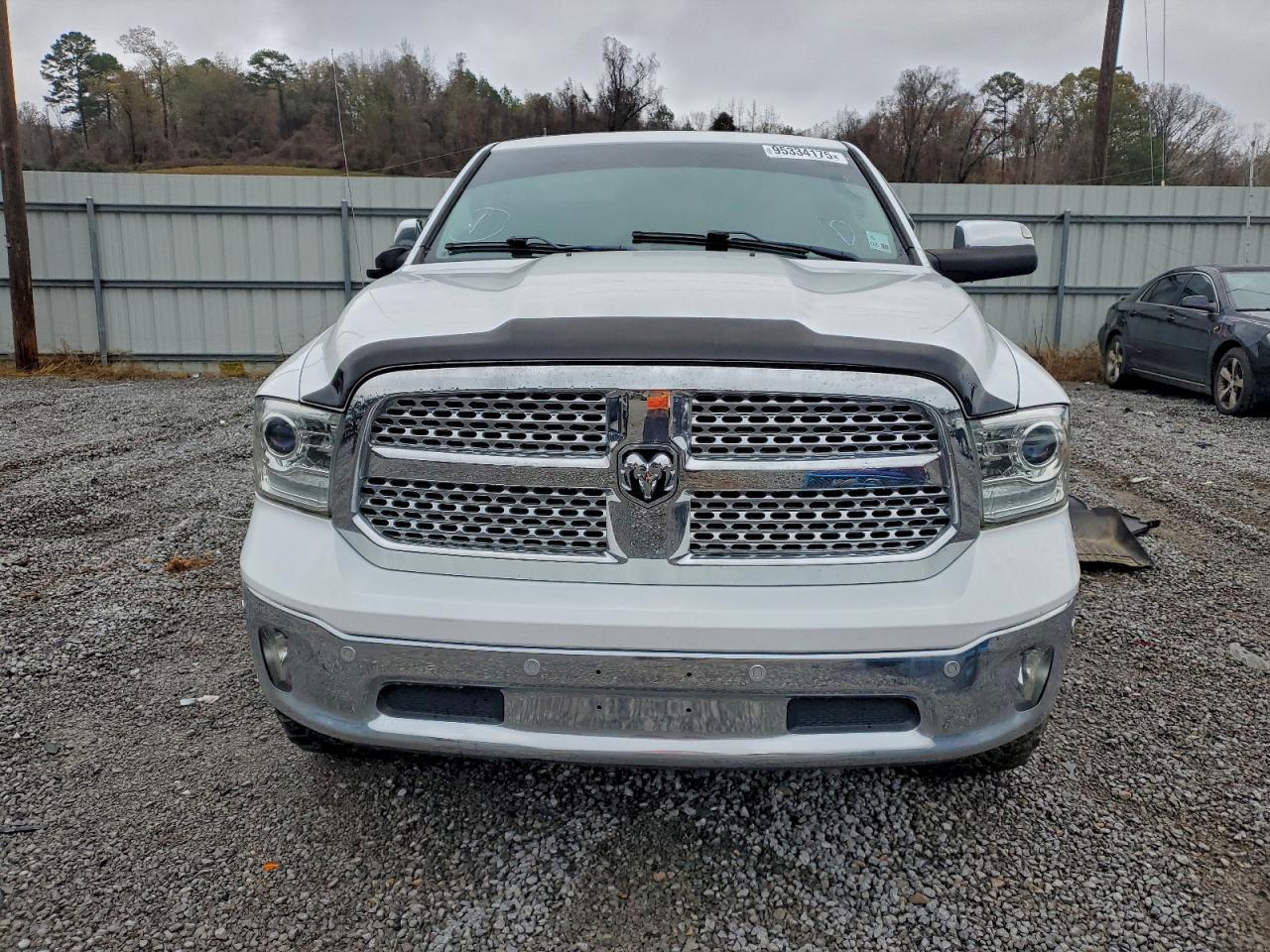 2017 Ram 1500 Laramie 4X4 5'7 Box - Image 5