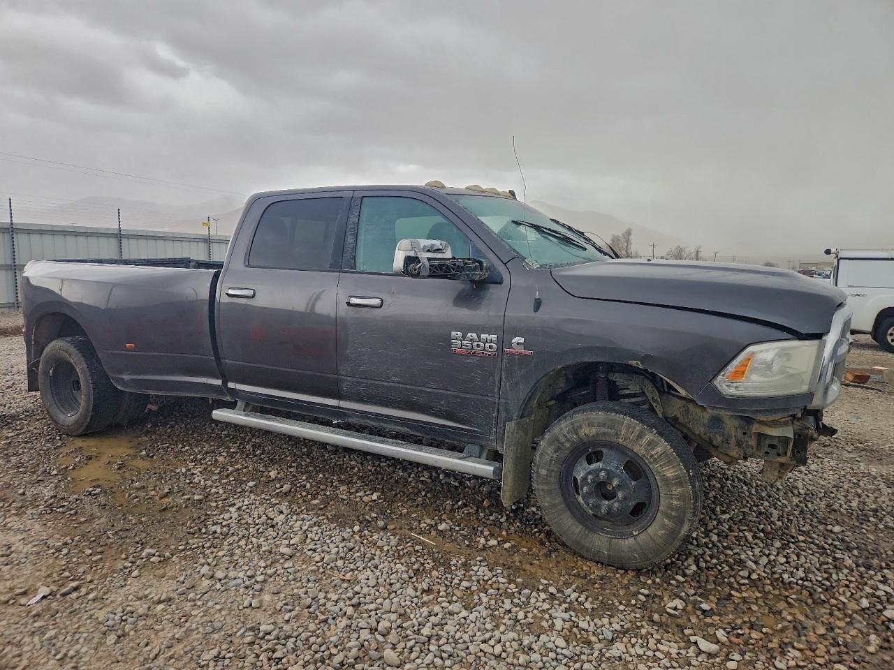2015 Ram 3500 Longhorn - Image 4