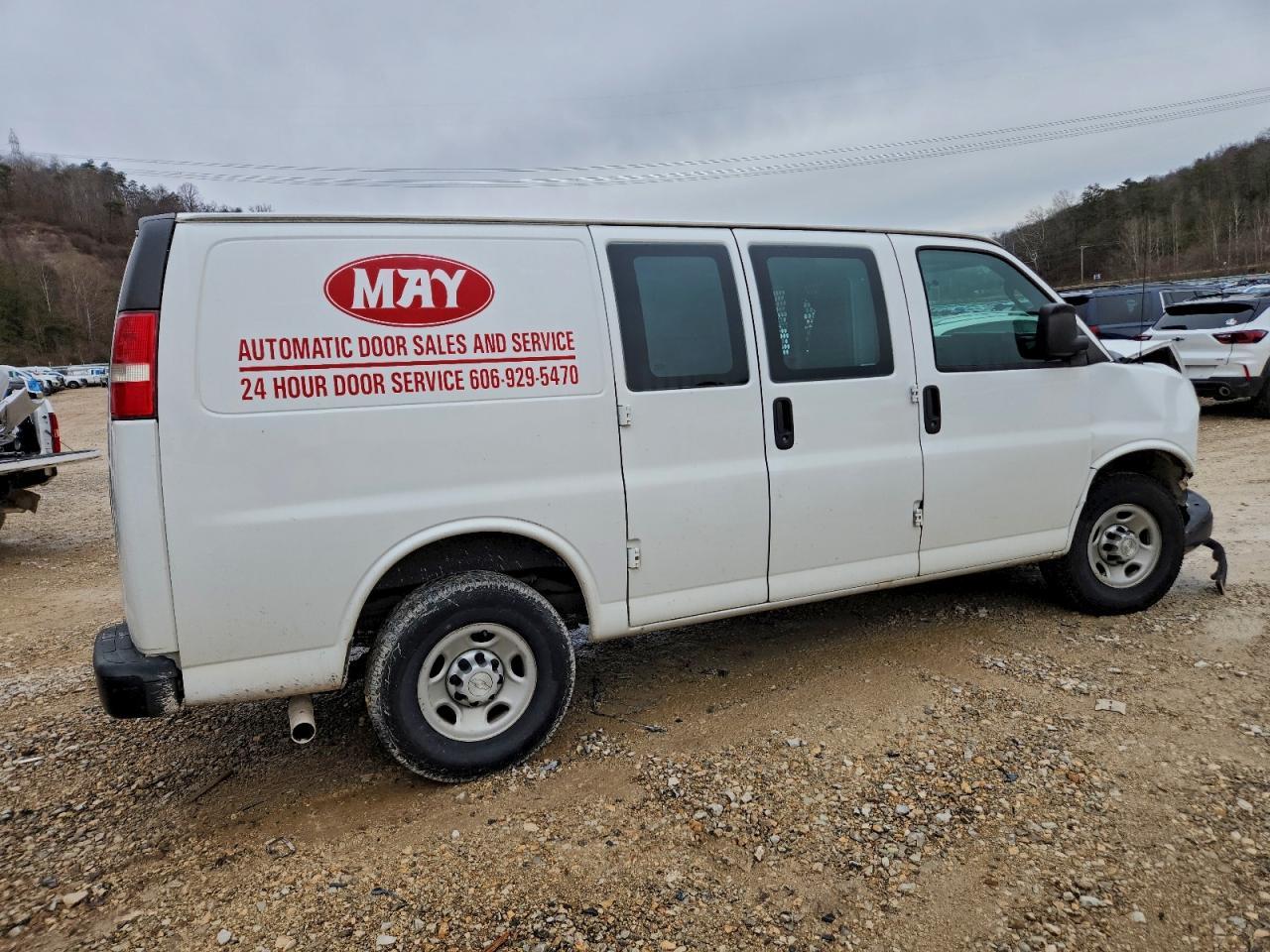 2017 Chev Express G2500 - Фото 3