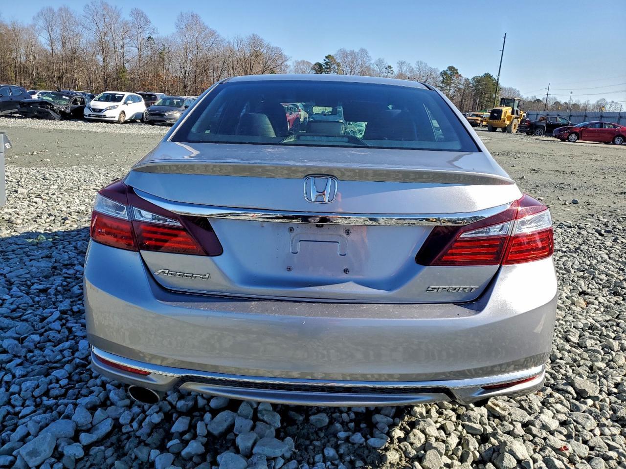 2017 Honda Accord Sport - Image 6