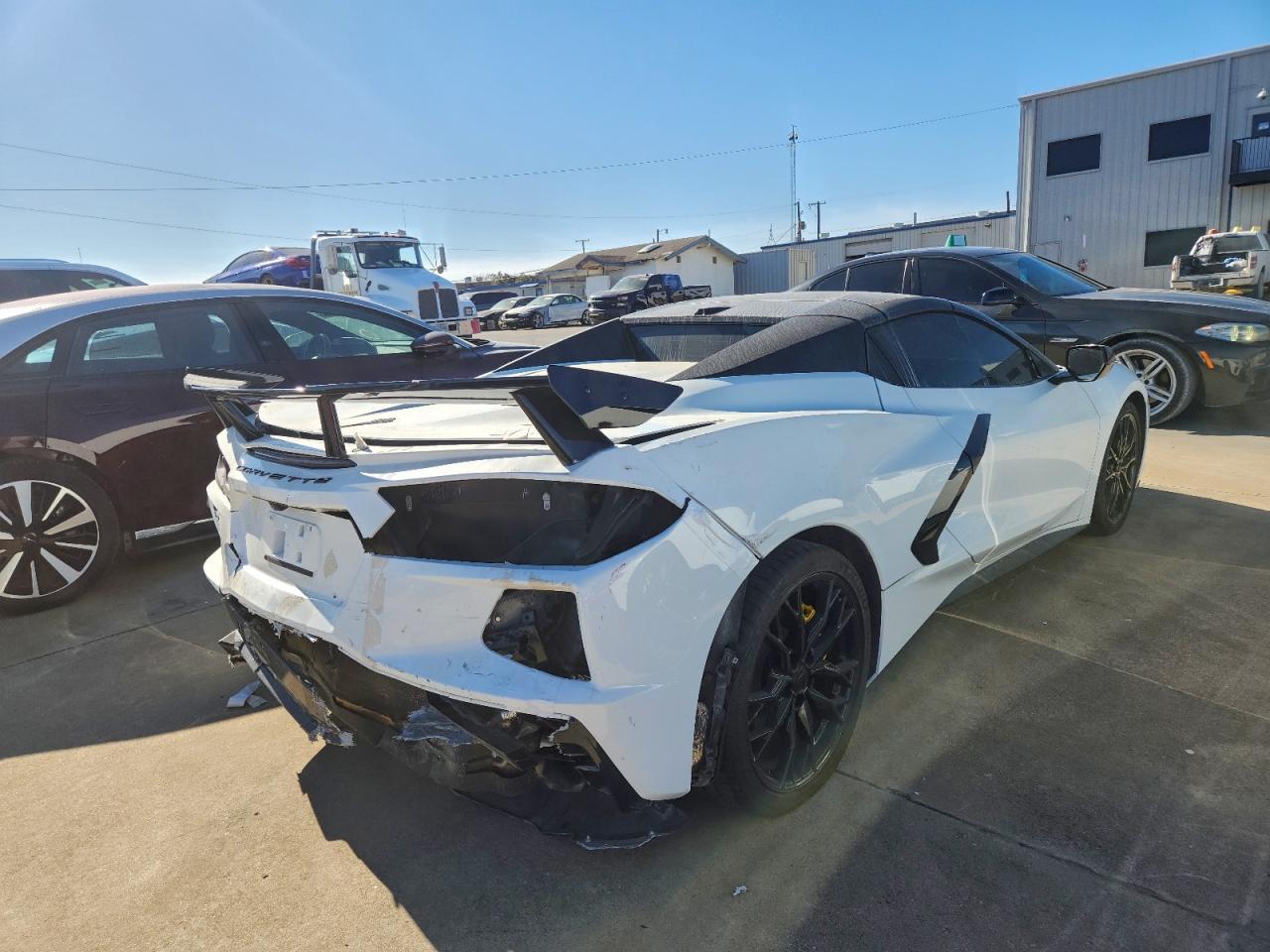 2025 Chevrolet Corvette Stingray 2Lt - Фото 3