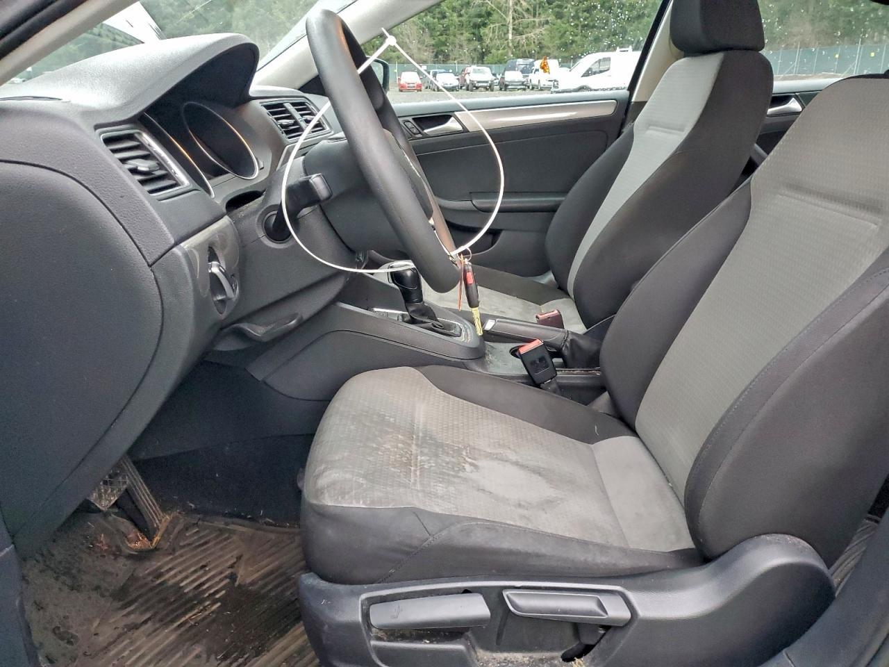 2017 Volkswagen Jetta S - Фото 7