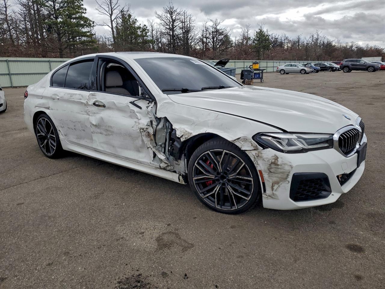 2021 BMW 540 I - Фото 4