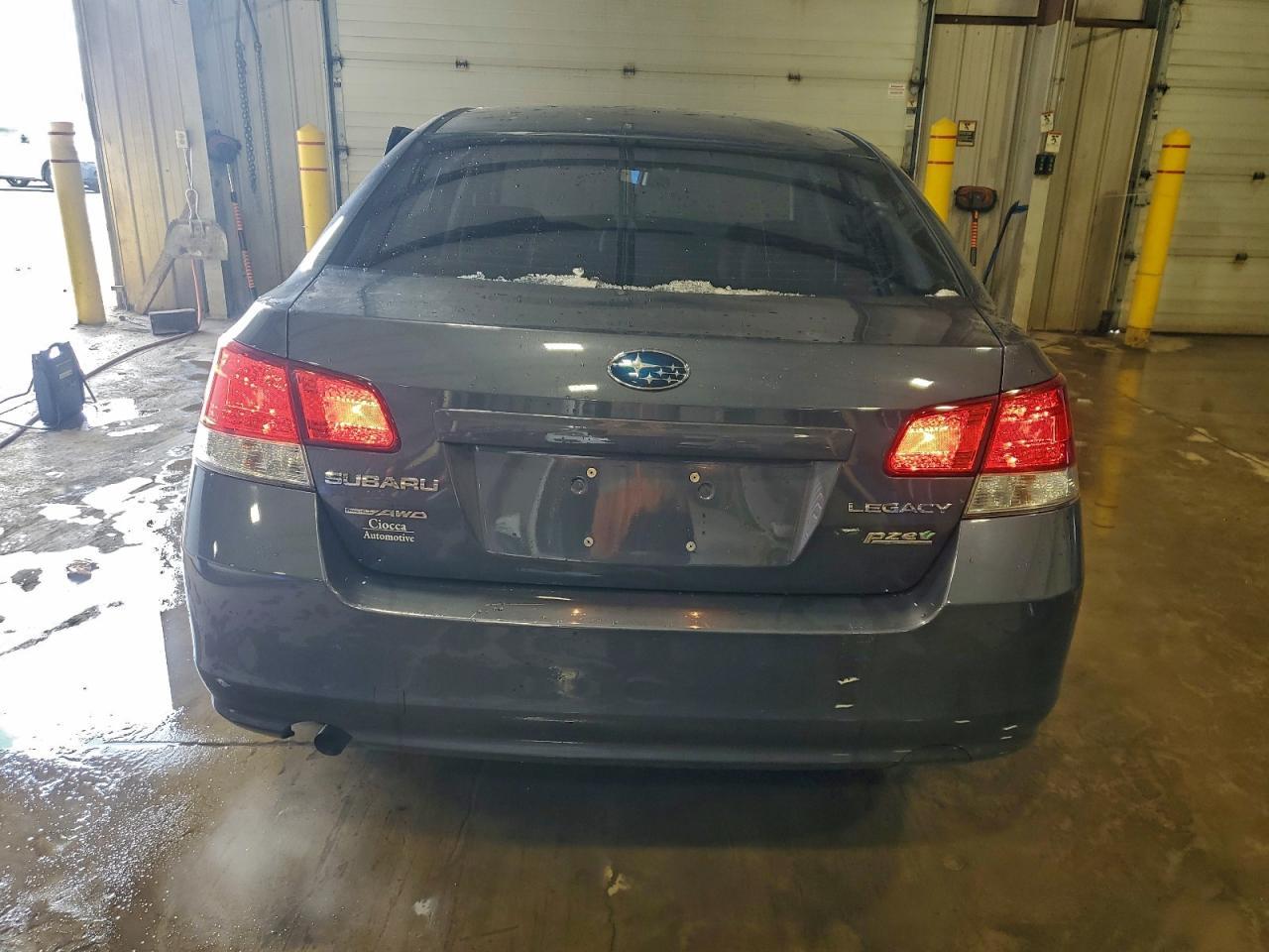 2014 Subaru Legacy 2.5I - Фото 6