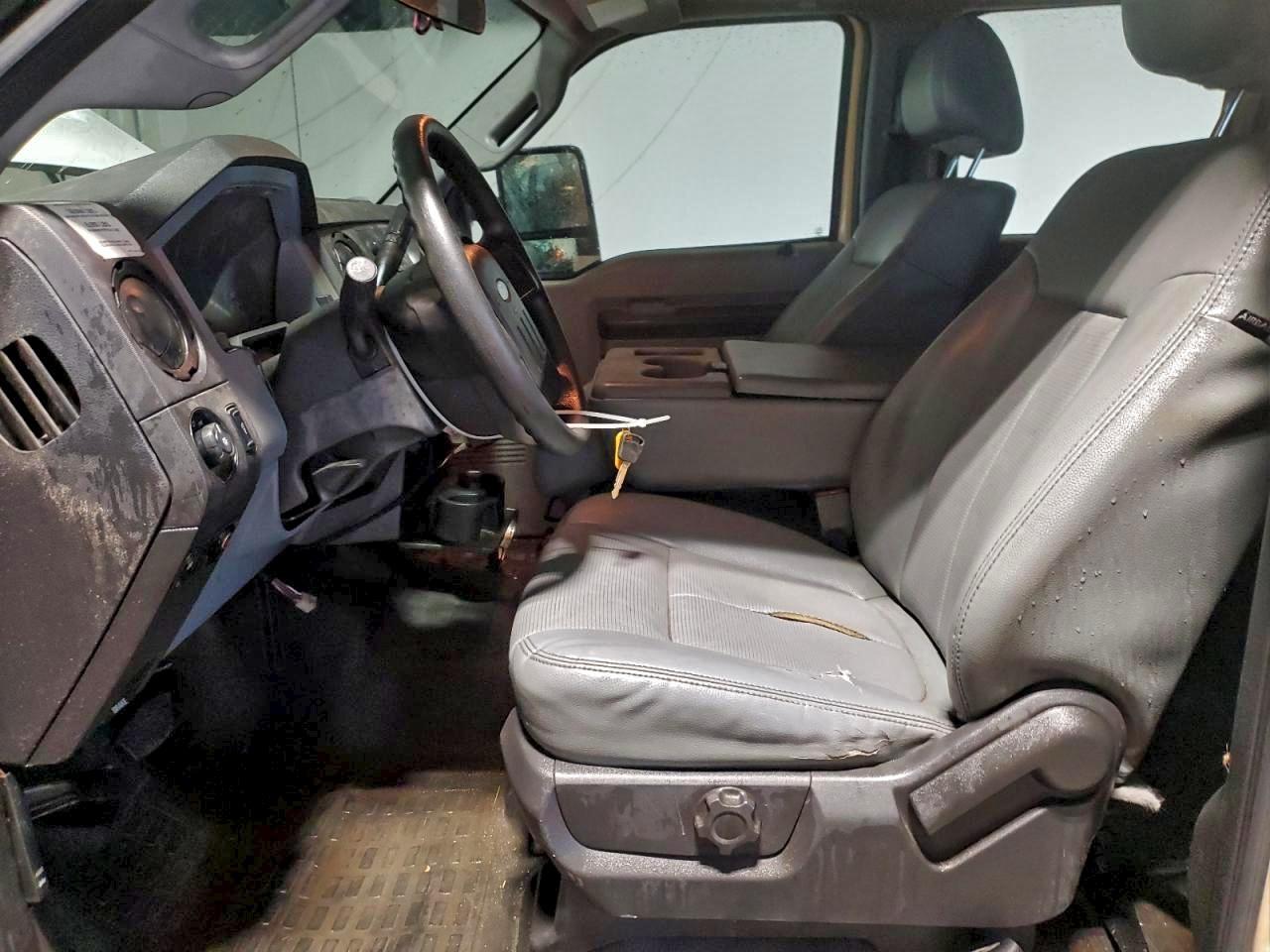 2015 Ford F450 Super Duty - Фото 7