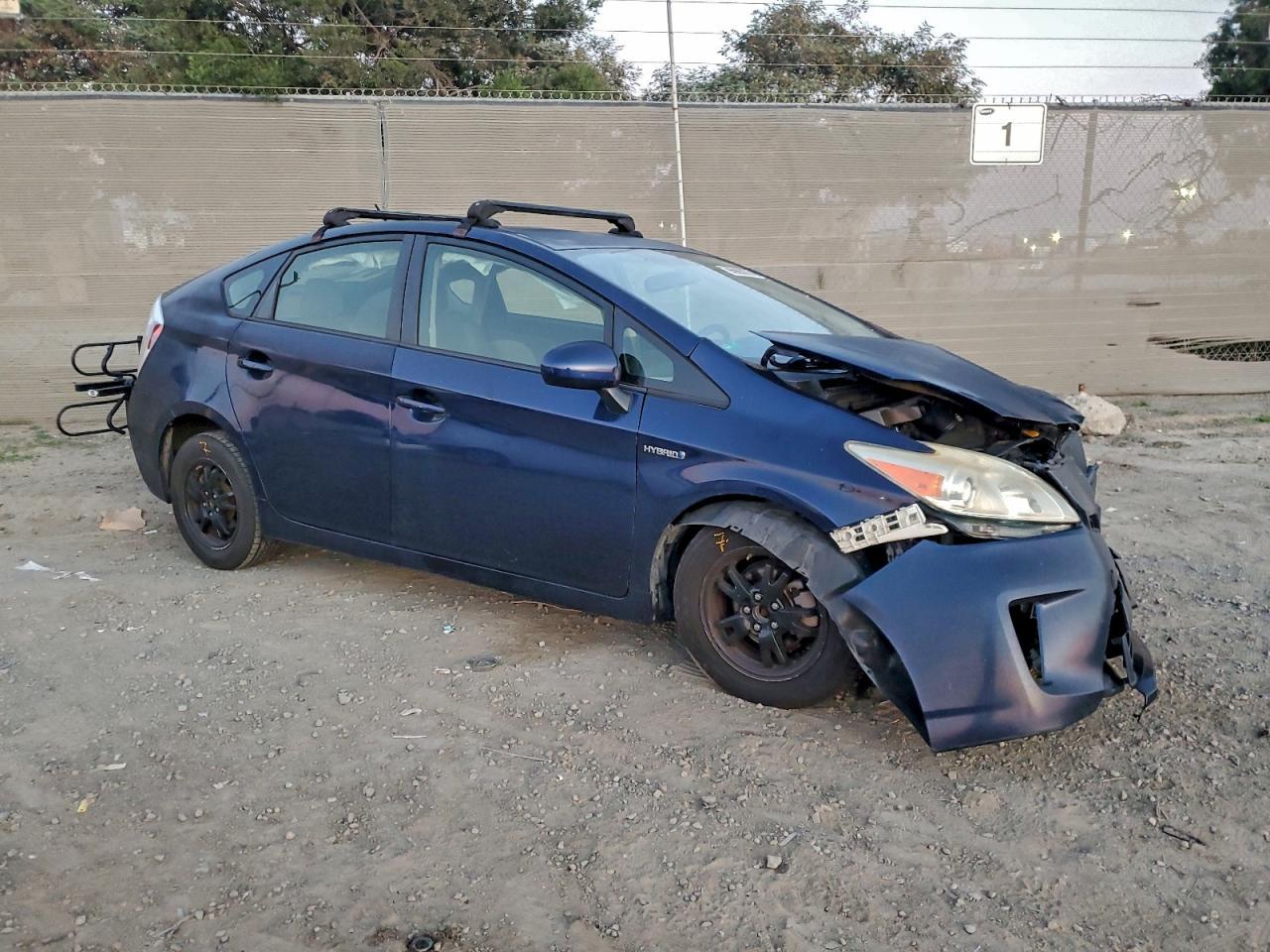 2015 Toyota Prius - Фото 4