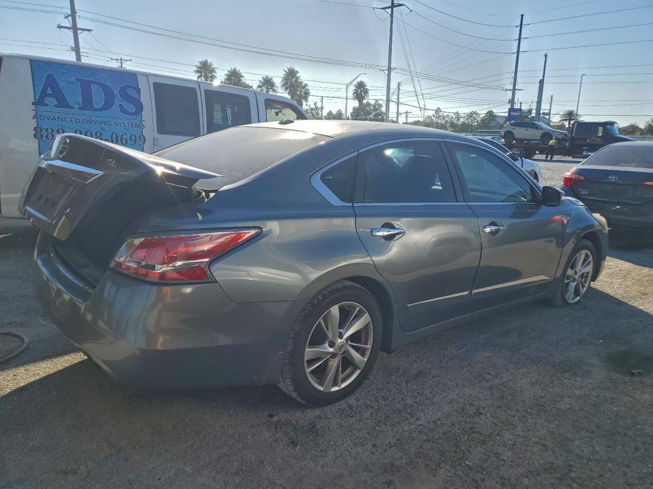 2015 Nissan Altima 2.5 - Image 3